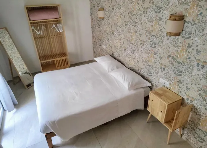 La Casa Di Vibi Гостевой дом Кальяри